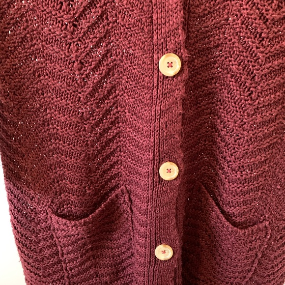 Cozy Maroon Oversized Sweater - Picture 4 of 6